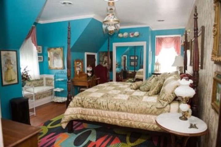 Room 22 of 23