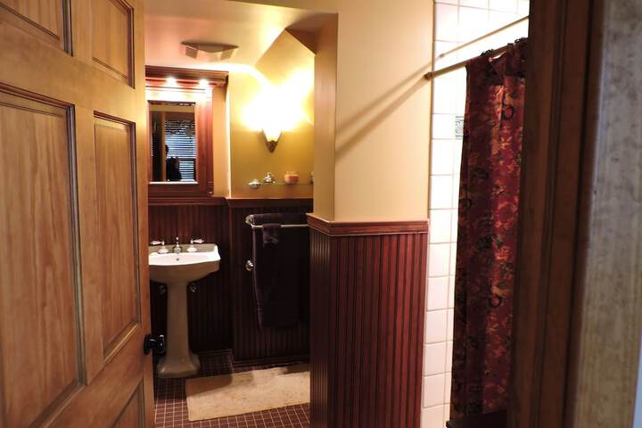 Room 50 of 160