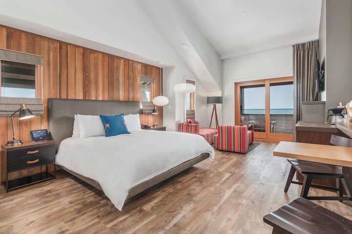 Headlands Coastal Lodge & Spa