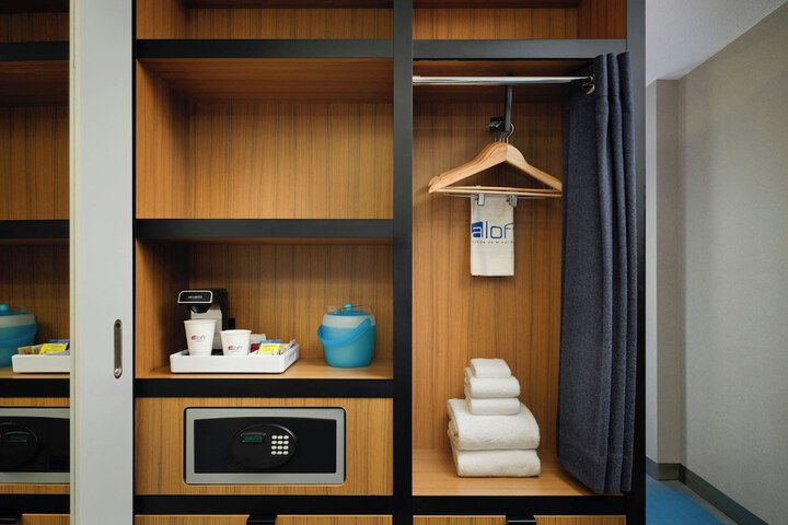 Room 13 of 46