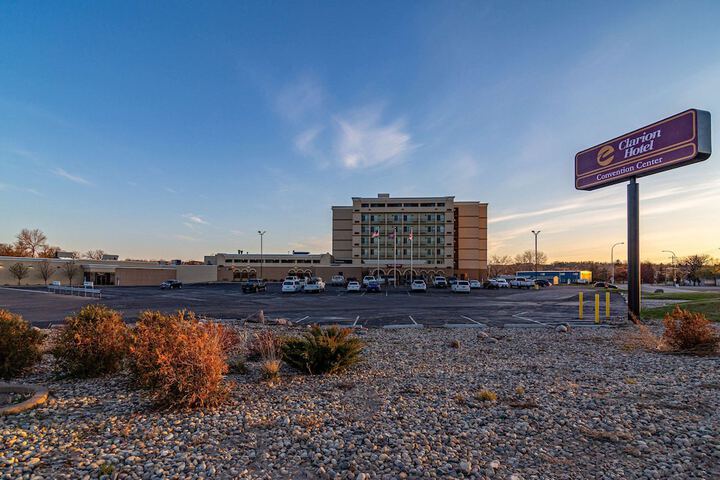 Hotel 2 of 82