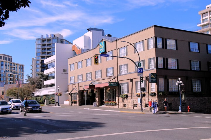 Hotel 6 of 66