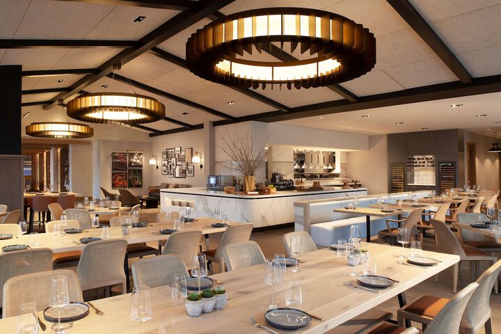 Dining 80 of 130