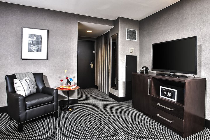 Lord Baltimore Hotel