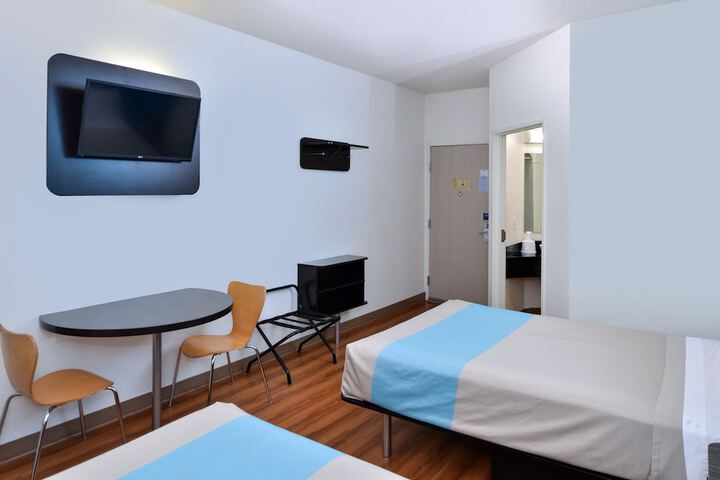 Room 45 of 49