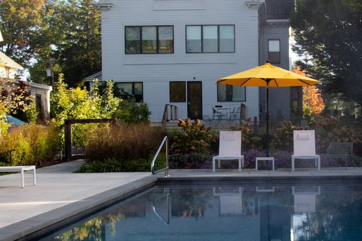 Pool 16 of 79