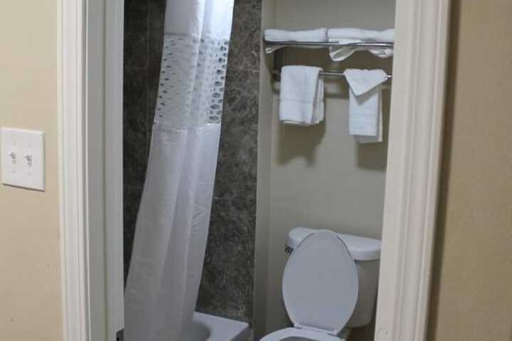 Room 17 of 21