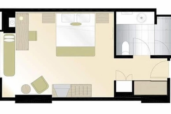 Room 17 of 38