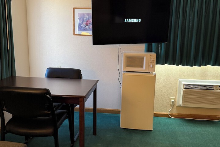 Room 9 of 23
