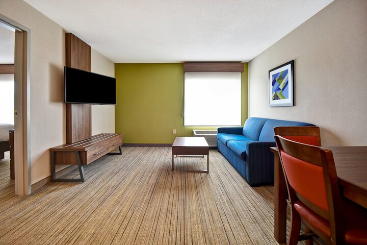 Holiday Inn Express Newport North - Middletown by IHG