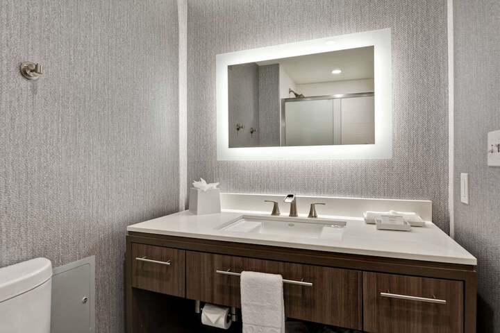 Home2 Suites by Hilton Jacksonville-South / St. Johns Town Ctr