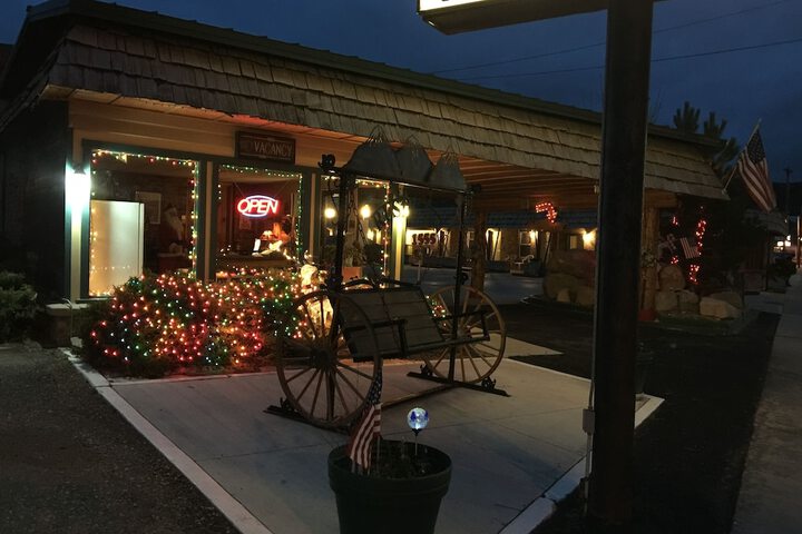Rustic Inn Motel