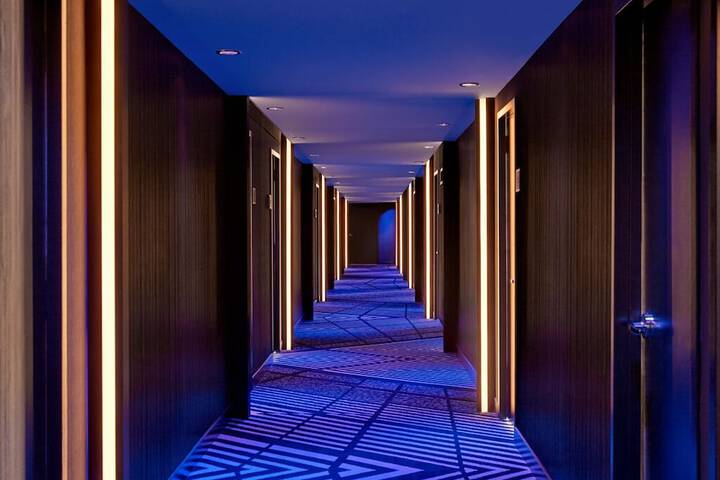 Ballroom/Hall 71 of 71