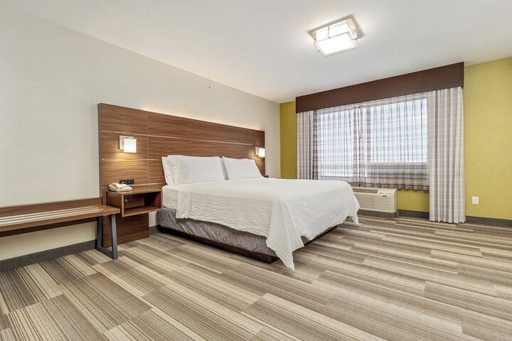 Room 125 of 348