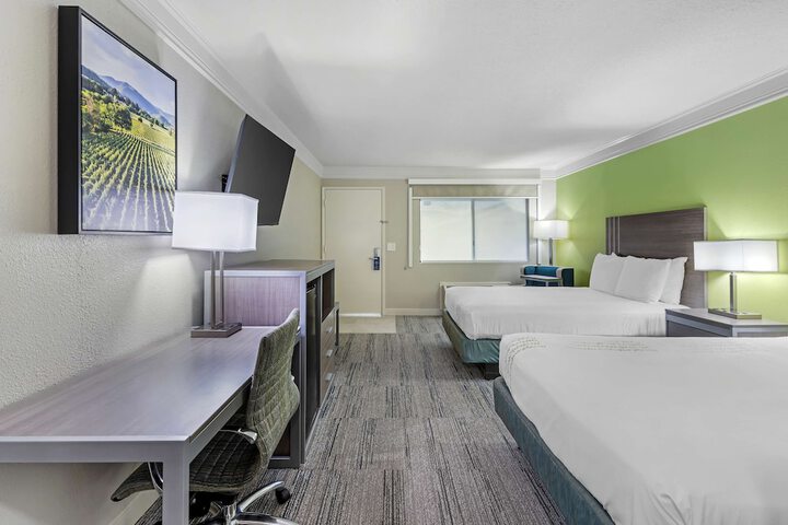 Room 12 of 30