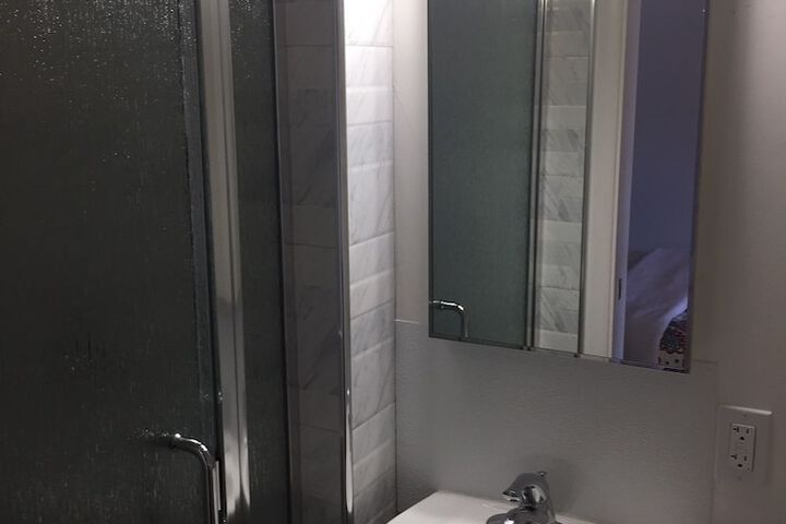 Room 35 of 43