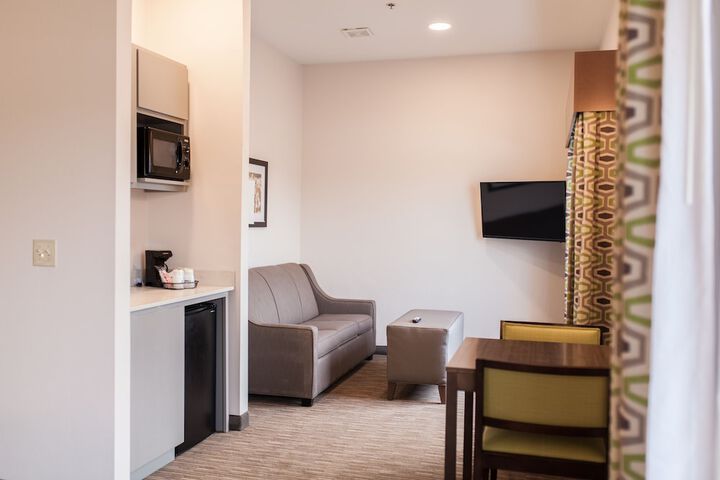 Room 18 of 31