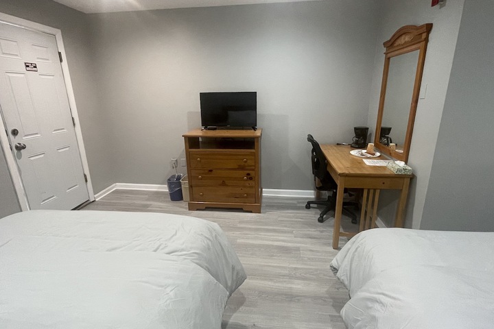 Room 18 of 38