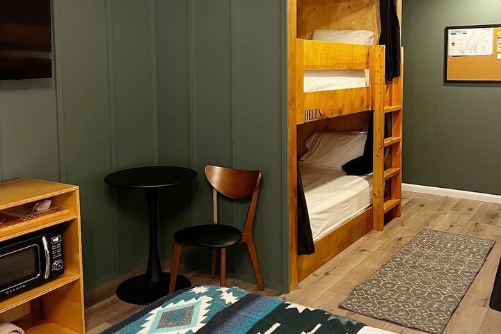 Jackalope Motor Lodge