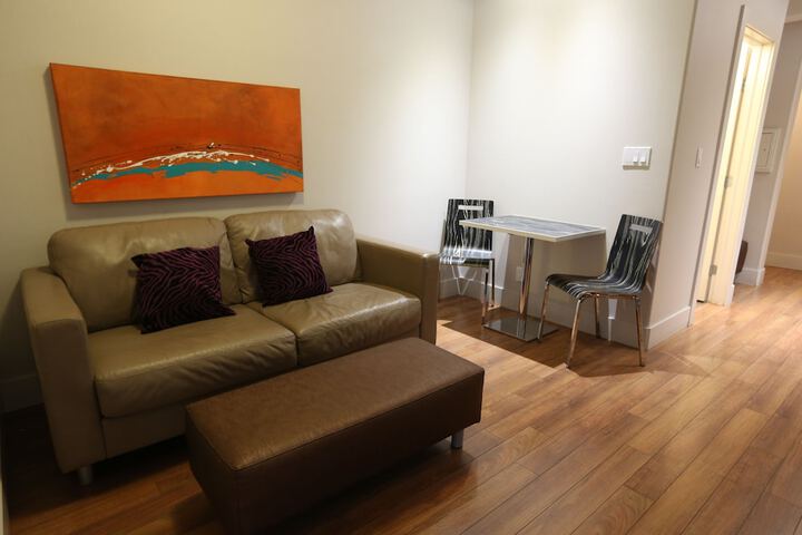 Room 9 of 25