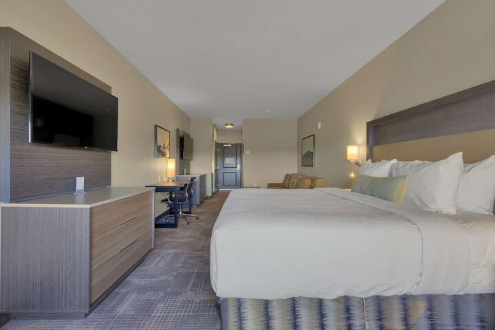Room 15 of 52