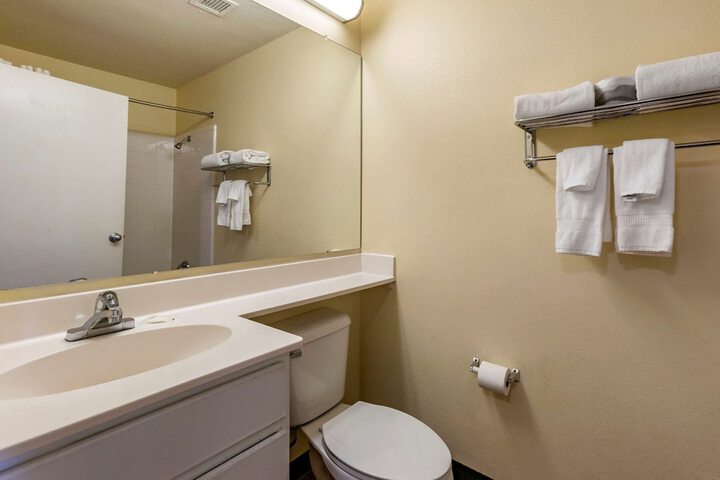 Room 40 of 44