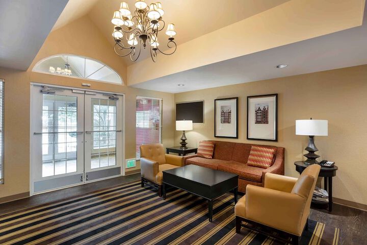 Hotel Interior 13 of 34