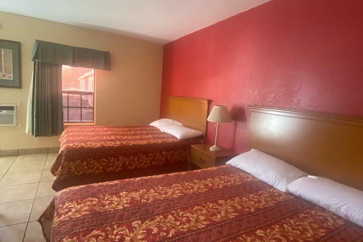Room 12 of 21