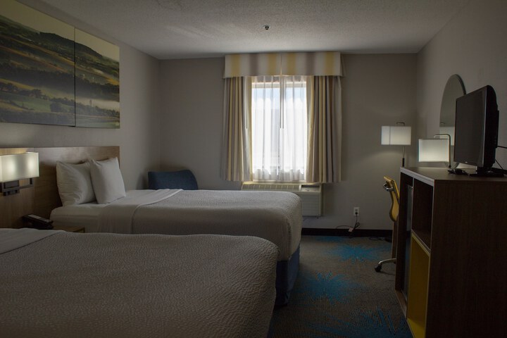 Days Inn by Wyndham Colby
