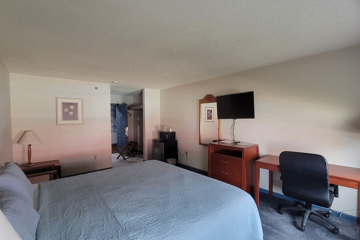 Room 13 of 31