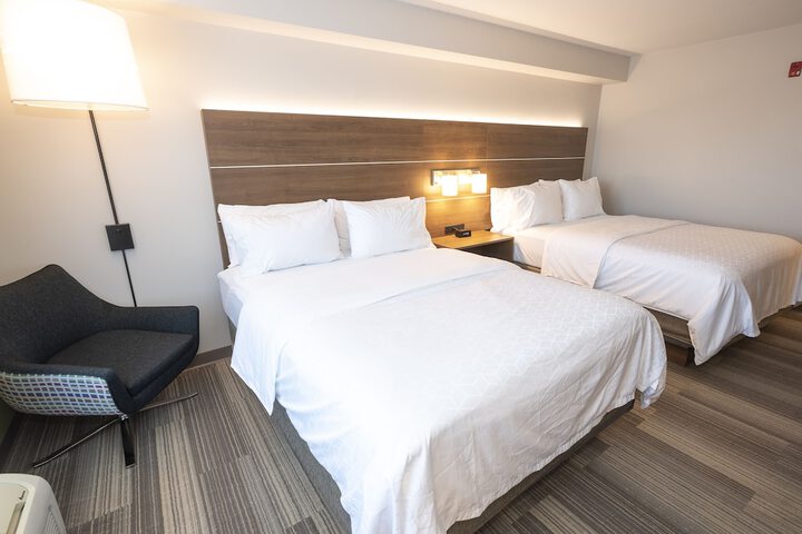 Room 20 of 33