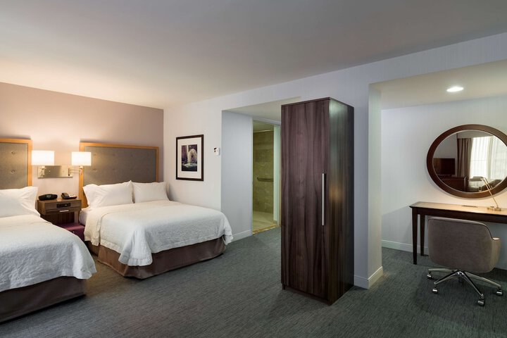 Room 26 of 42