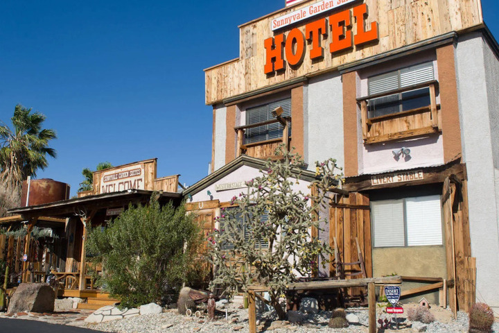 SUNNYVALE GARDEN SUITES HOTEL 29 PALMS A