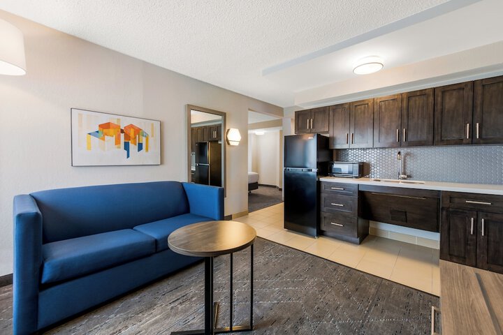 Holiday Inn Express Hampton - Coliseum Central by IHG