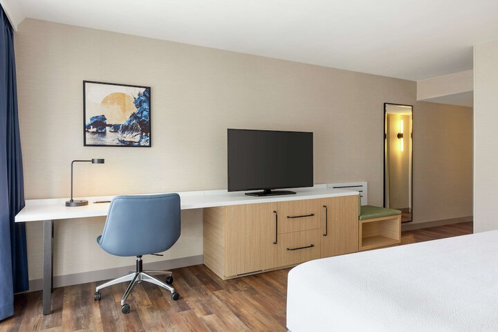 Room 79 of 100
