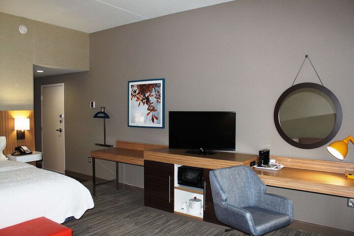 Room 8 of 48