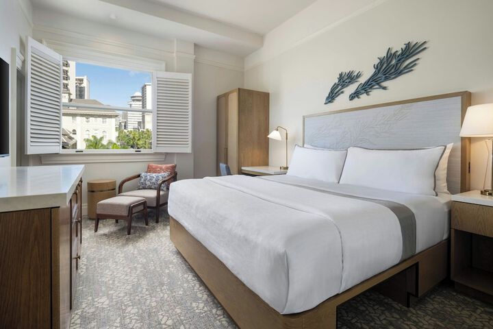 Moana Surfrider a Westin Resort & Spa, Waikiki Beach
