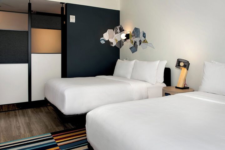 Room 18 of 47