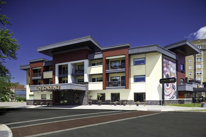 Hotel 4 of 52