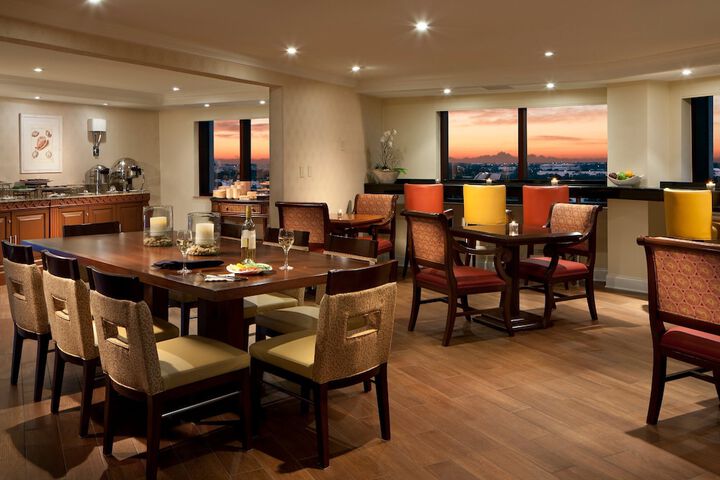 Dining 69 of 104