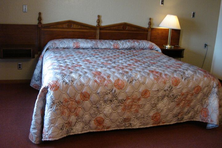 Room 22 of 38