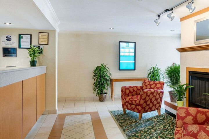 Hotel Interior 7 of 18