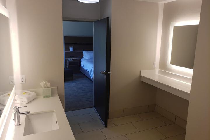 Room 67 of 81