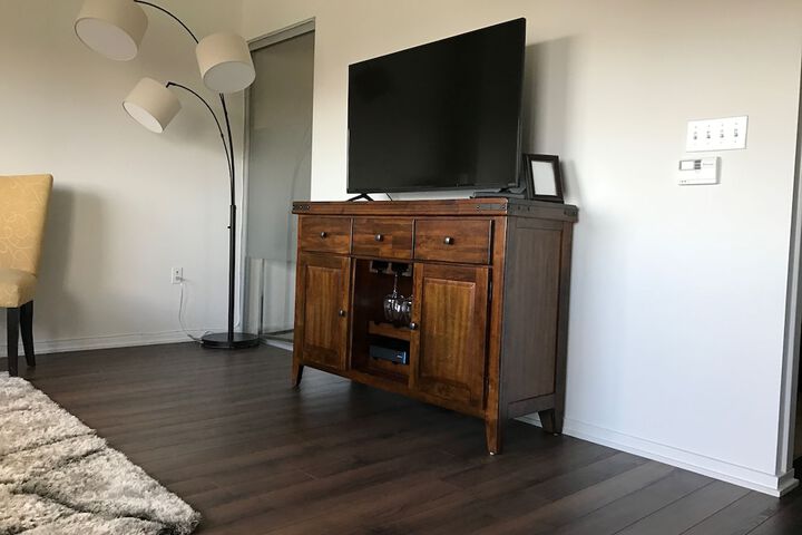 Room 8 of 13