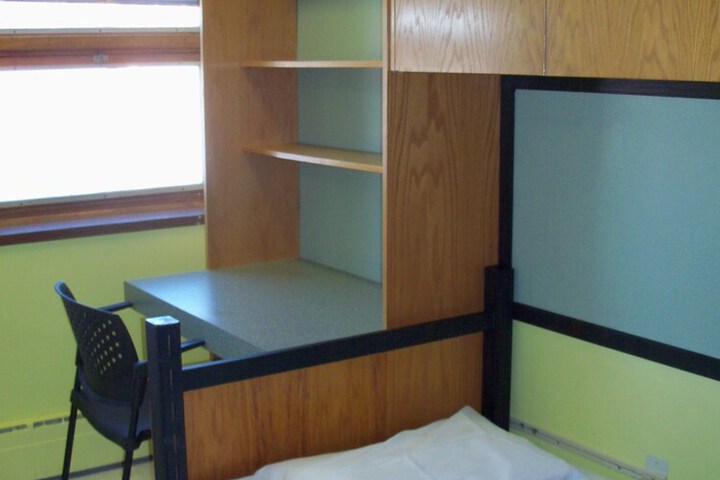 Room 22 of 34