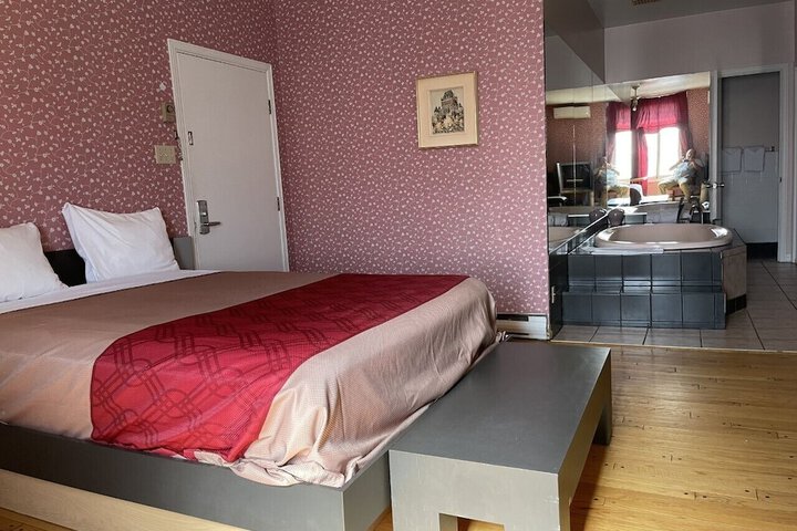 Room 14 of 39