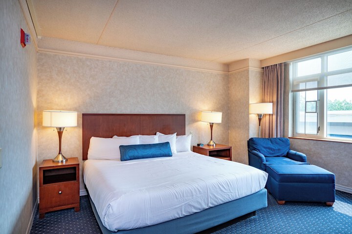 Room 10 of 41