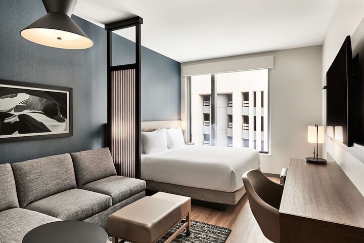 Hyatt Place Phoenix / Downtown