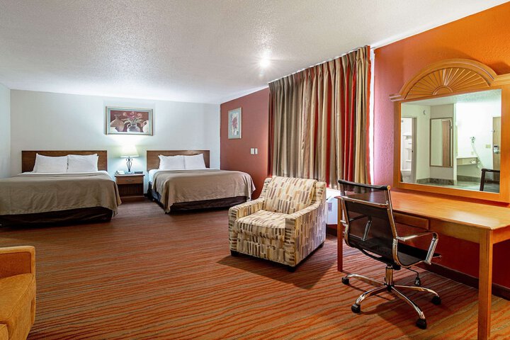 Room 22 of 32
