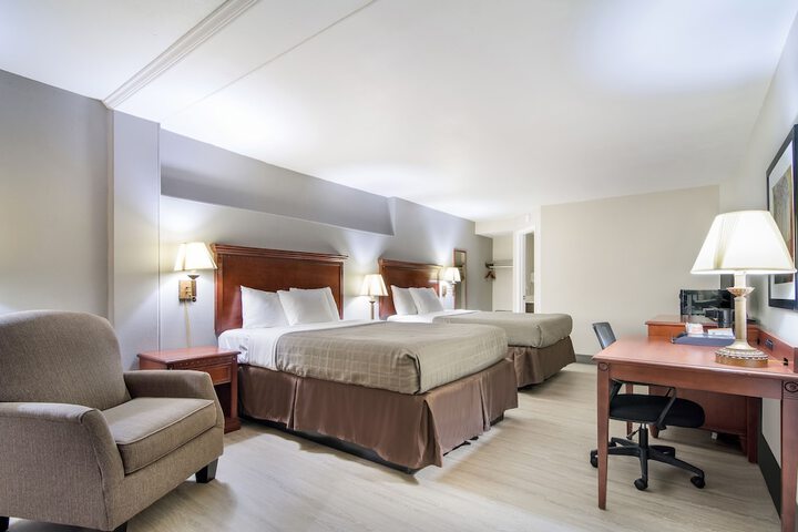 Room 15 of 22